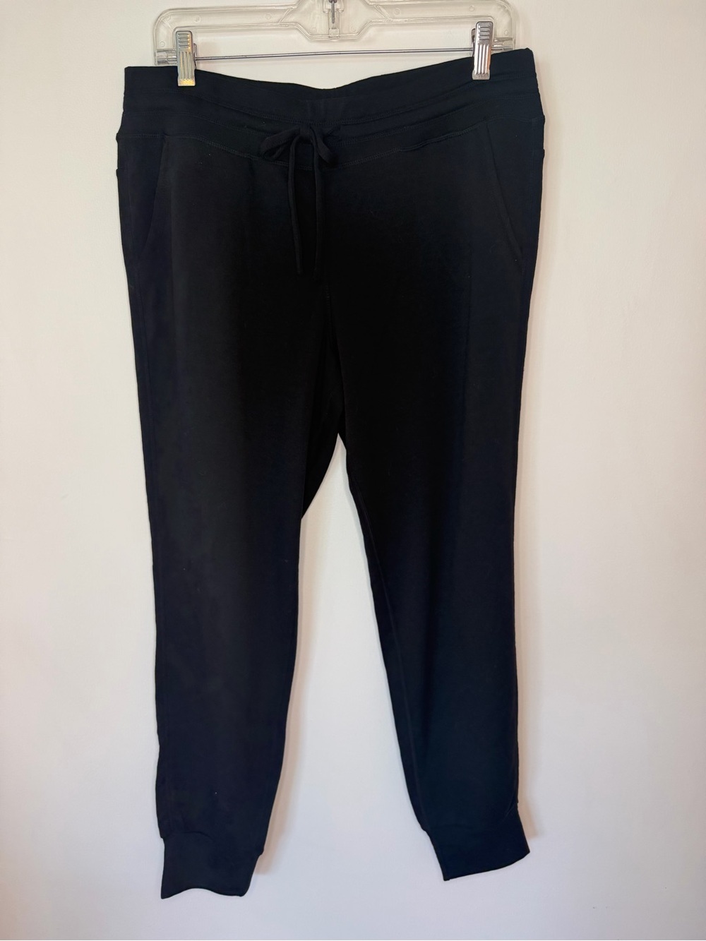 32 Degrees Heat woman’s Black Drawstring Jogger Pants size medium jogger soft